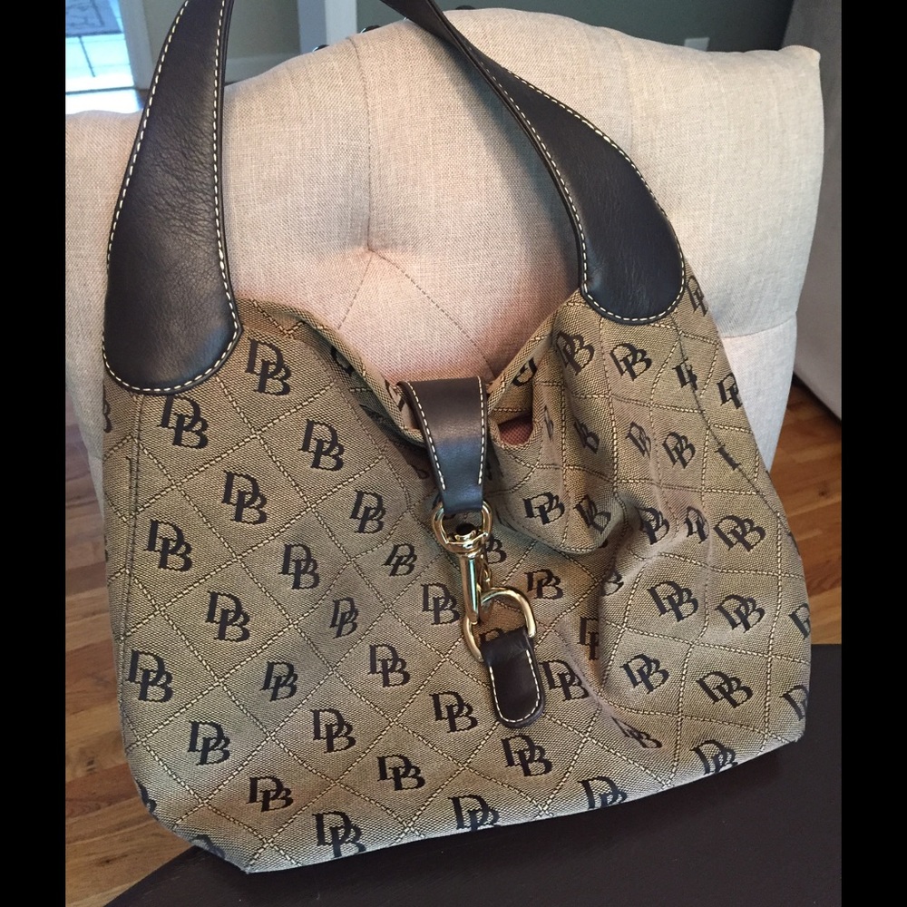 COPY - Dooney & Burke classic pattern bag